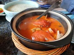 梭子蟹番茄豆腐煲-菲乐餐厅(三十年经营·湖滨路店)