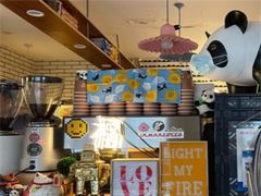 -熊猫一间店欧式奶茶铺