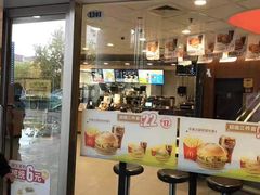 门面-麦当劳(百联西郊购物中心店)