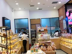 面包甜点陈列柜-山崎面包(苏州中心店)