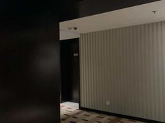 -西安绿地假日酒店