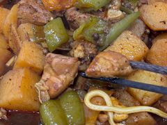 -牛一嘴·兰州牛肉面·大盘鸡(财富中心店)