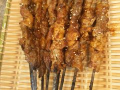 -老钟家烤羊排·敦伊阁清真餐厅胡羊焖饼