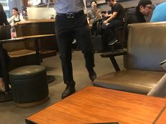 -星巴克(上海虹桥站2A检票口)