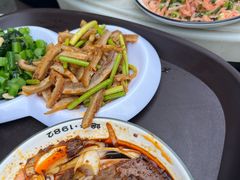 -杨记清芳牛肉拉面(京广路店)