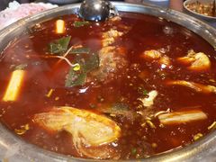 -肖肖酸萝卜鱼火锅(总店)