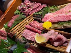 -山川小町·极番烧肉(新地假日广场店)