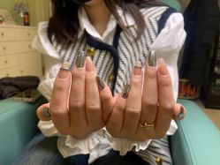 -进巍美甲
