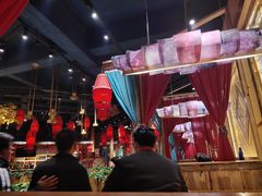 -老滇山寨•云南特色菜•地方菜•民族风情歌舞表演(金碧店)