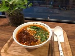 -每碗面馆(新鸿安大厦店)
