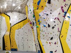 -问山MountQuest攀岩馆