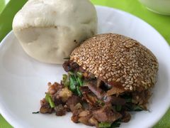 火烧加肉-护国寺小吃店(红莲南路店)