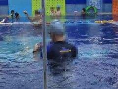 -龙格亲子游泳•水育早教运动中心