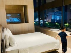 -上海虹桥中心爱琴海亚朵S酒店
