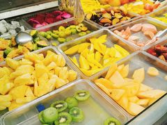 自助取餐区-老炳·七丛松甘草水果