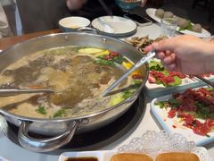 -乡土黄·鲜牛肉火锅·小龙虾(兴业街店)