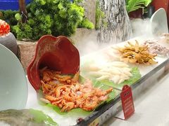 -四囍码头海鲜烧烤自助火锅(外滩南京东路悦荟广场店)