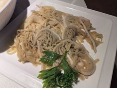 -茅草房·河畔园林火锅