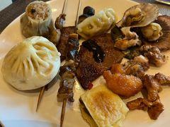 -齐河孔雀王温泉酒店·金孔雀自助百汇