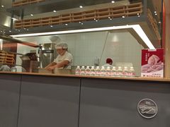 面包甜点陈列柜-喜家德虾仁水饺(北站店)