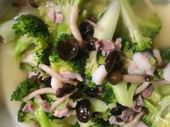 上汤西蓝花-胖大嫂渔家排档·全海景餐厅(渔村店)