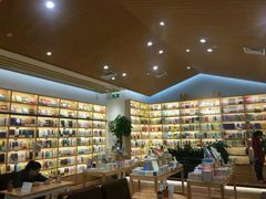-猫的天空之城概念书店(印象城购物中心店)