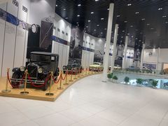 -杭州中沃沃尔沃4S店(滨江区店)