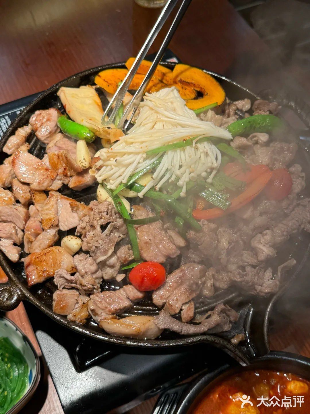 六点坐满人,一半香港人!