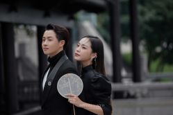 点击看大图 -挪娅婚纱摄影皇家会所