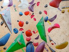 -问山MountQuest攀岩馆