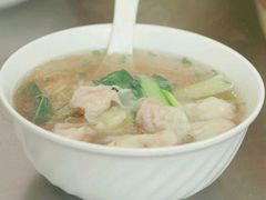 -张阿三馄饨店