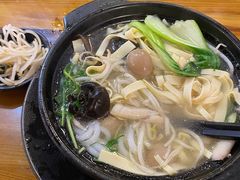 秀才过桥米线-丽虹云南过桥米线(兴工街店)