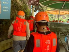 -雅鲁激流探险漂流