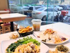 -甘掌门·化州驰名牛杂粉(越秀店)