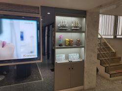 -咪咪专业脱毛连锁机构