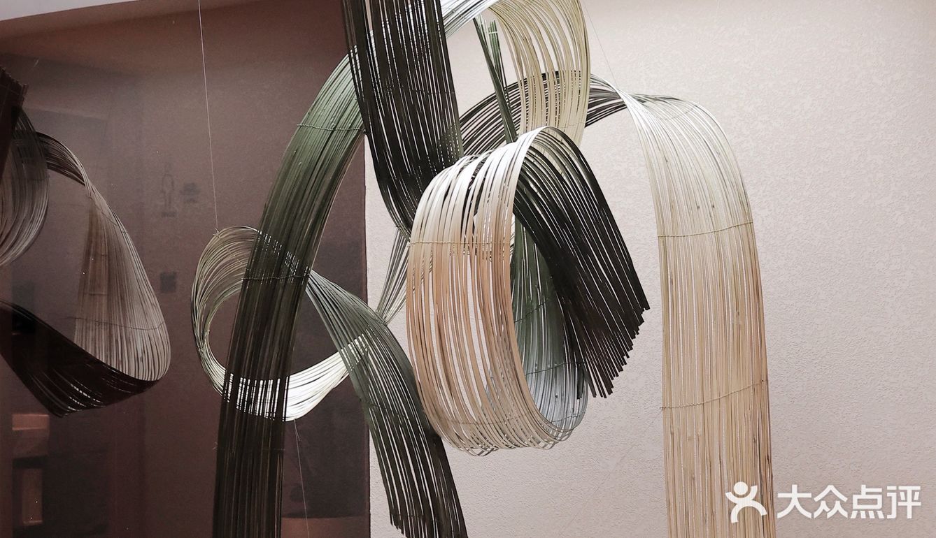 成都|云中漫步☁ 玻璃盒子朵云书院超出片