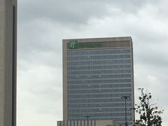 -苏州汇融广场假日酒店