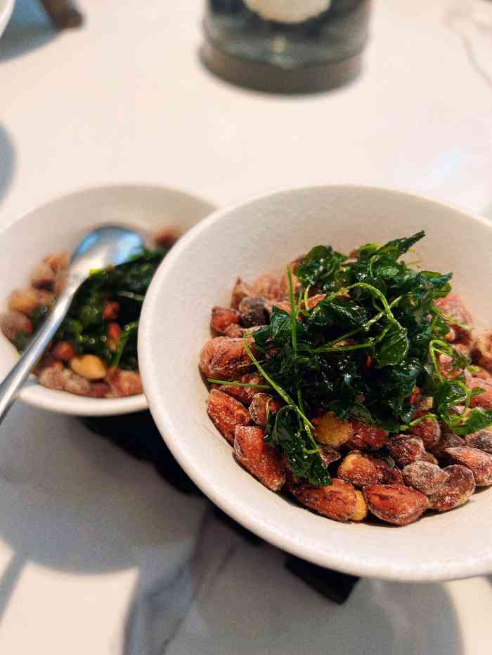 淮扬韵(曲江创意谷店)-"「黄桥烧饼」强推,这个烧饼外皮真的太酥了.