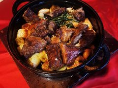 安格斯铁板蒜香牛肉-BROWNSTONE布朗石西班牙餐厅(富城店)