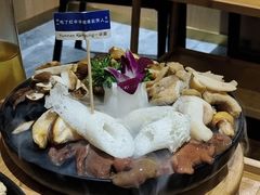 -一朵菌·野生菌探索家火锅(南亚店)