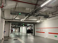 -虹桥天地-停车场