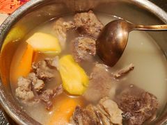 羊肉汤-丝路金桃·新疆菜(徐汇店)