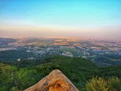 -鬼笑石后山停车场