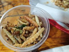 -席娜卡琳火车铁道夜市