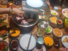 -明洞阿姨·韩式酱蟹烤肉·创意料理(三元桥店)