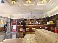 -半岛翡丽海鲜自助餐厅(观风亭店)