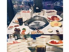 -佰烧海鲜烤肉火锅自助(世茂国际广场店)