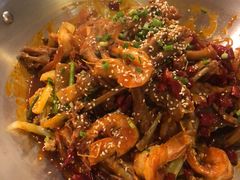 -张大师鸭爪爪特色干锅(南湖店)