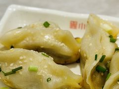 牛肉鍋貼-小姜锅贴(凤凰街店)