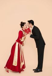 -喜爱高定婚纱摄影